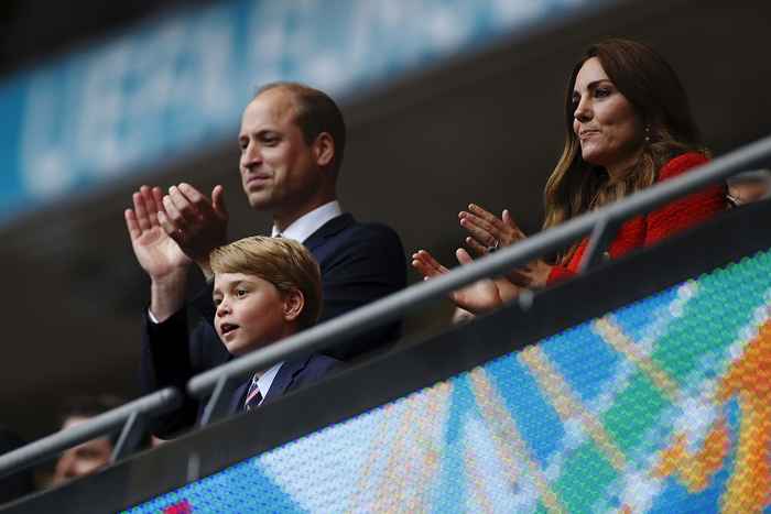 Veja as adoráveis ​​reações do príncipe George no campeonato do euro