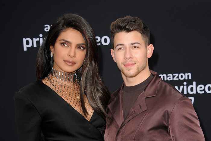 Siehe Priyanka Chopra in einem entzückenden Rückfallbeitrag, der von Ehemann Nick Jonas geteilt wird