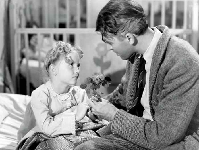 La bambina di It's A Wonderful Life sembra incredibile a 80 anni