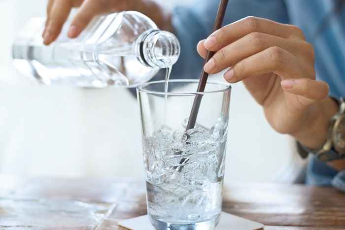 El mayor efecto negativo de beber agua helada que no conocía, dice Study