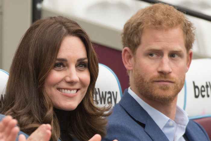 A única maneira que Kate está assumindo agora que Harry se foi, dizem fontes