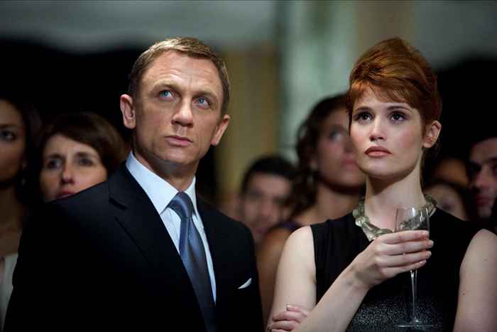 Esta chica de Bond dice que lamenta asumir el papel