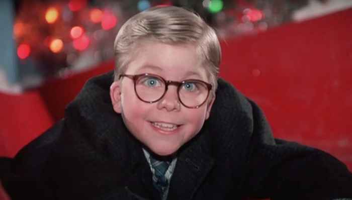 É assim que Ralphie de uma história de Natal parece agora