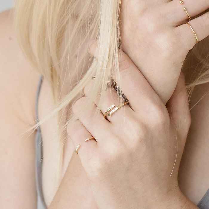 15 Rings de nom magnifiques qui font des cadeaux parfaits de la Saint-Valentin