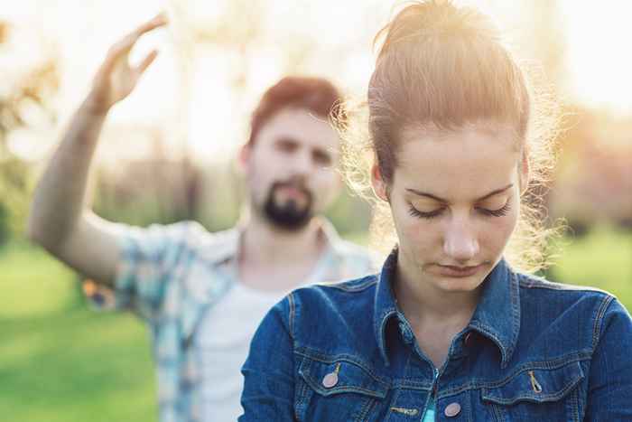 17 Zeichen, Ihr Partner kann emotional missbräuchlich sein