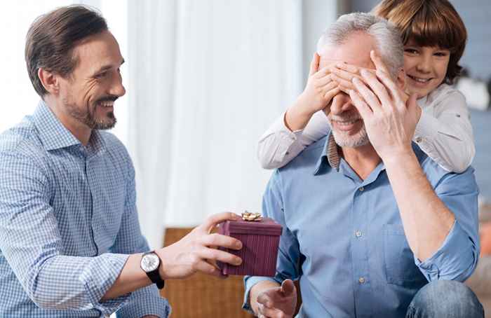 40 cadeaux de vacances parfaits pour les personnes de plus de 40 ans en 2019