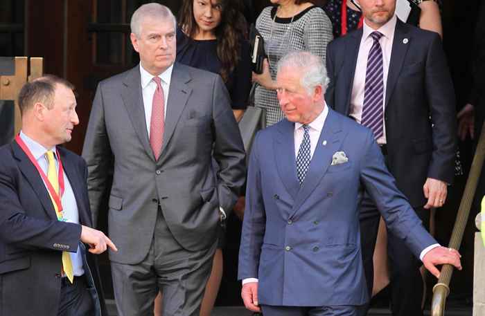 Après le scandale du prince Andrew, les initiés disent que c'est sur le prince Charles de prendre en charge