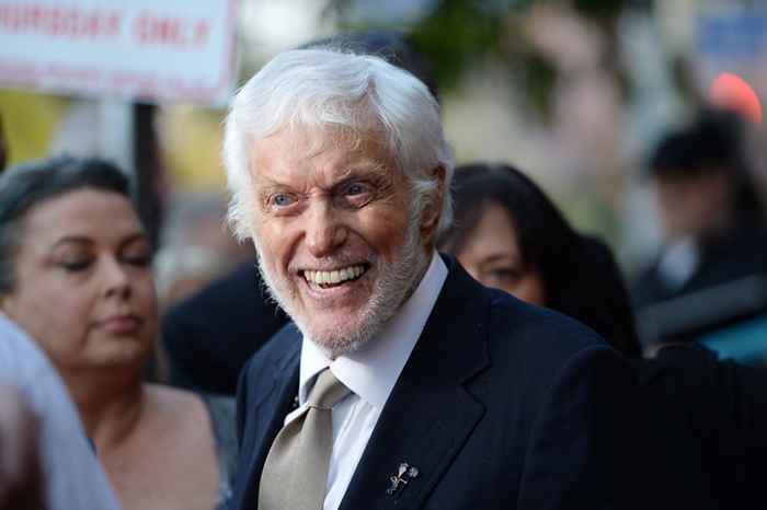 Dick Van Dyke dzieli się dokładnie tym, co robi, aby zachować zdrowie w wieku 95 lat