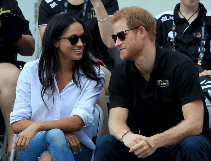 L'été de controverse du prince Harry et Meghan Markle a-t-il endommagé la monarchie?