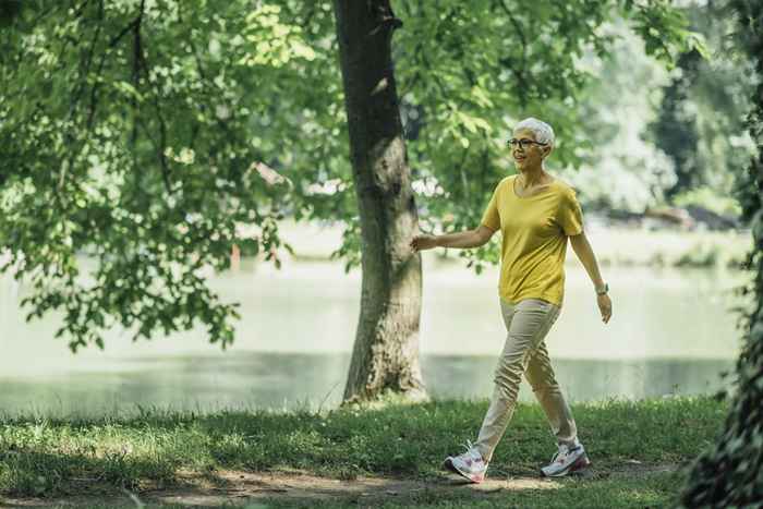 Se lo noti mentre cammini, potrebbe essere un primo segno di Parkinson