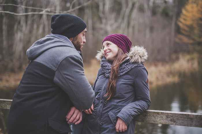 Fare un contatto visivo è la chiave per un matrimonio sano, dicono gli esperti