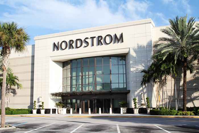 Nordstrom acaba de convertirse en el primer minorista en prohibir estos productos