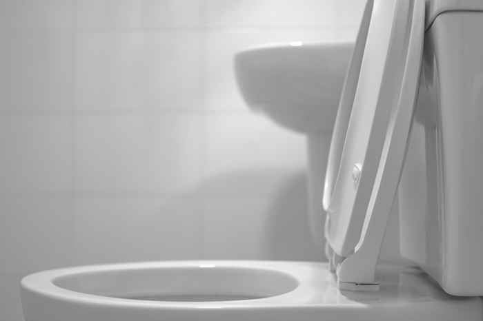 Ce sont les risques pour la santé qui se cachent dans votre salle de bain