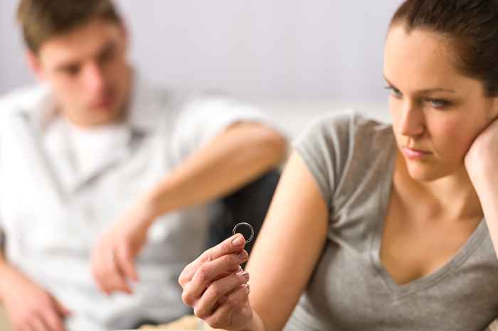 12 señales que debe considerar obtener un divorcio