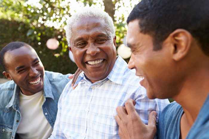 50 battute esilaranti per mandare tuo padre questa festa del papà