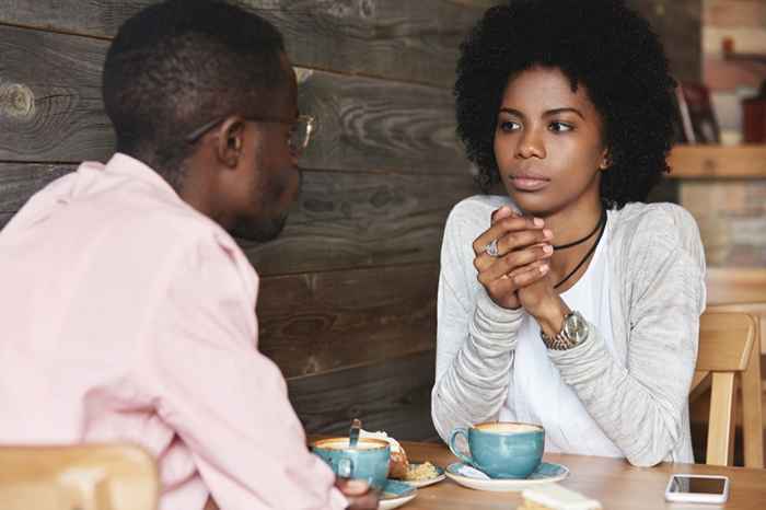 Cómo decirle a su cónyuge que desea divorcio, según los expertos