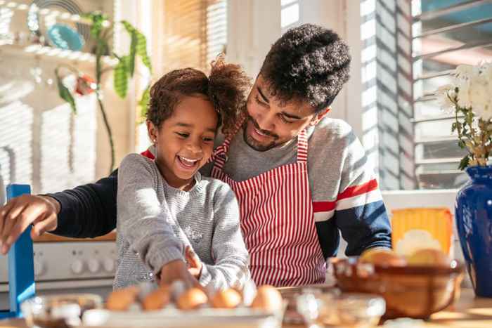 Nueva encuesta muestra las principales razones por las que los padres se avergüenzan a papá