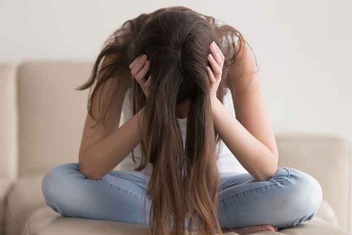 Novo estudo vincula certas palavras com depressão em adolescentes