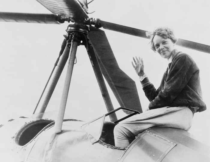 Die 13 verrücktesten Verschwörungstheorien über Amelia Earhart