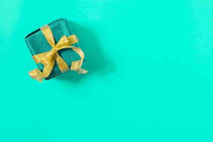 15 einfache Tricks zum perfekten Verpacken von Geschenken