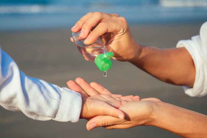 ¿Funciona el desinfectante para manos?? Puede ser dañino para su salud