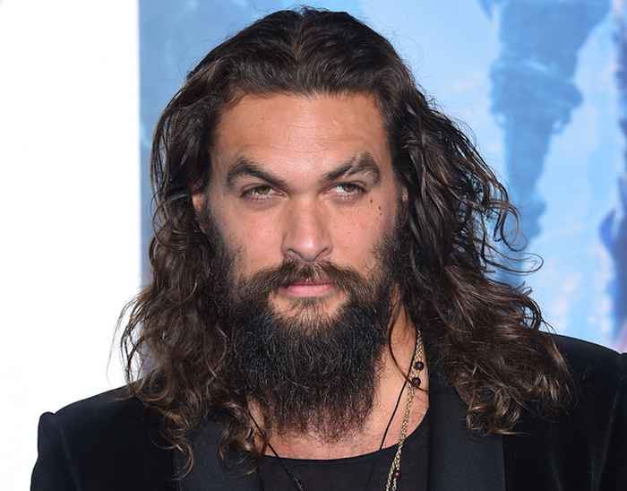 Fani opłakują utratę wspaniałej brody Jasona Momoa