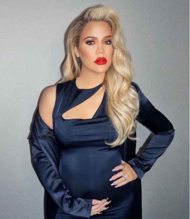 Khloe Kardashian mostra come esercitare durante la gravidanza-fotos