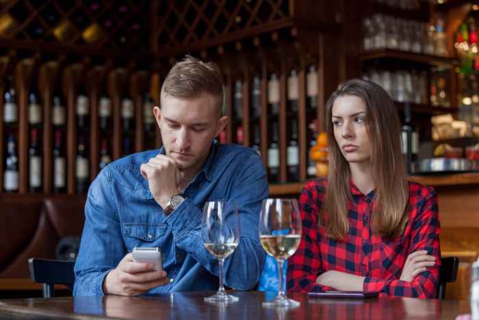 C'est pourquoi certaines femmes sont attirées par les sectes, selon les experts