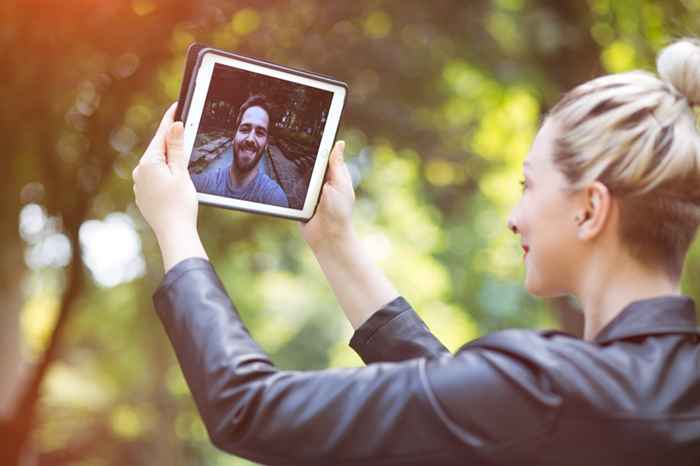 20 idées de date à longue distance pour garder votre lien fort