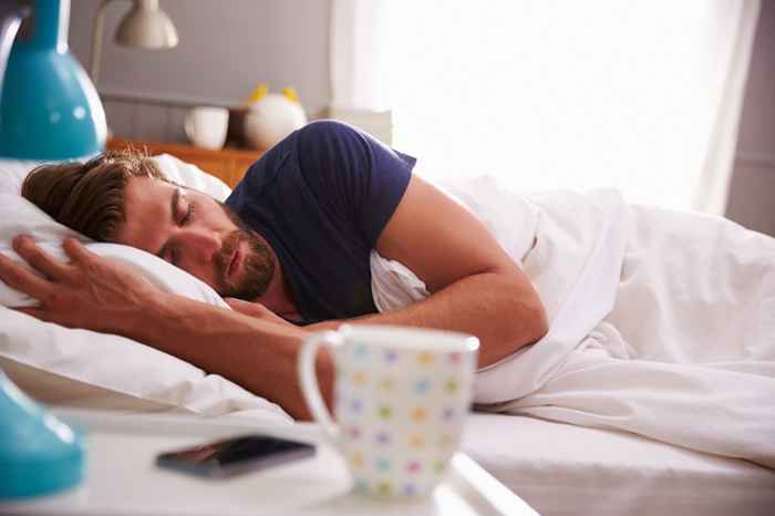 J'ai essayé une sieste au café tous les matins pendant une semaine et ça a changé ma vie